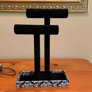 Jewelry stand